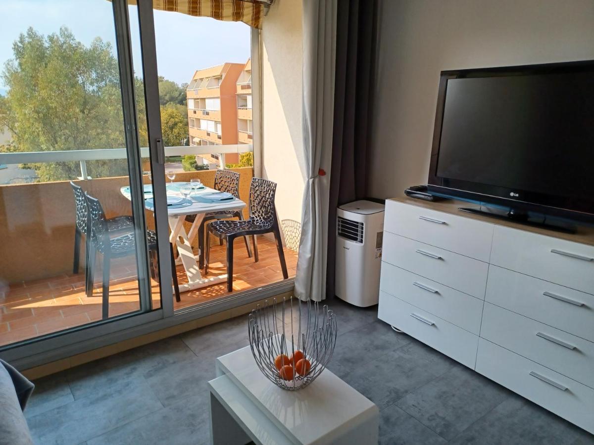 Appart Cosy En Bord De Mer - Port Santia Lucia St Raphael Saint-Raphael (Var) Exterior foto