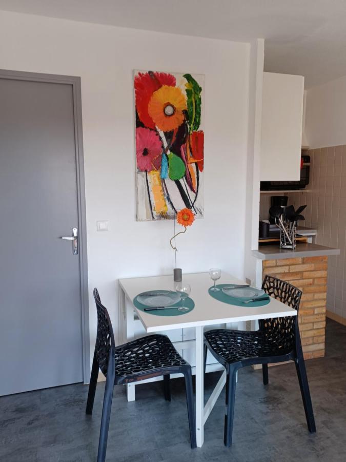 Appart Cosy En Bord De Mer - Port Santia Lucia St Raphael Saint-Raphael (Var) Exterior foto
